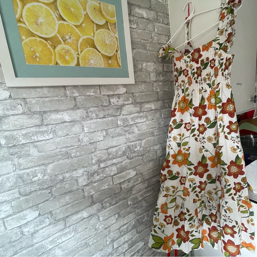 Never worn AUS size 12 smock dress from Princess Highway. It has pockets!